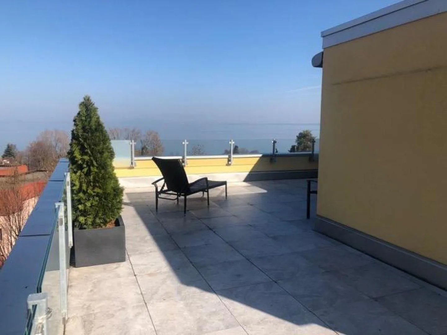 Appartamento Attico 3 1/2 con Vista Fantastica sul Lago - Foto 7 di 13