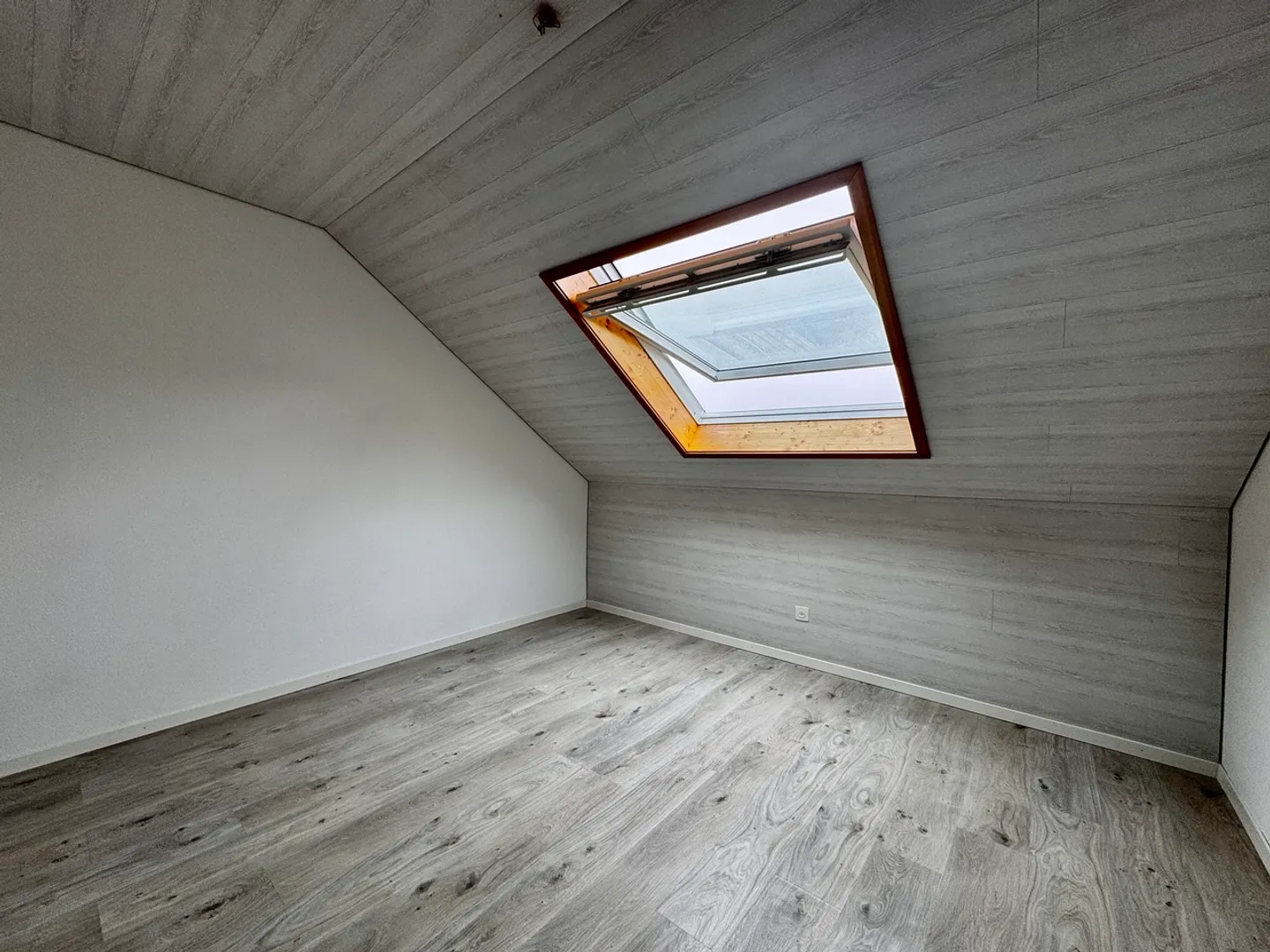 Panorama-Wohnung mit 160 m² Nebenraum – Wohnen ohne Grenzen - Foto 7 von 18