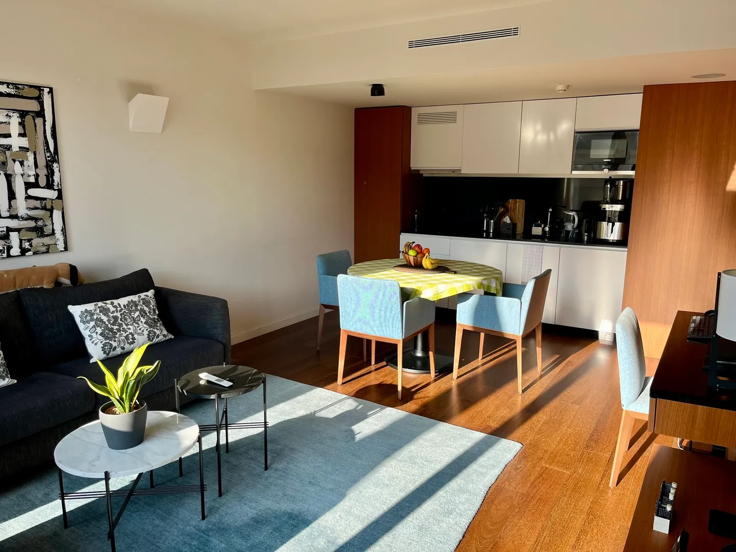 APPARTEMENT 4 PIÈCES À GENEVE (GE), MEUBLÉ, DURÉE DÉTERMINÉE - Photo 1 sur 10