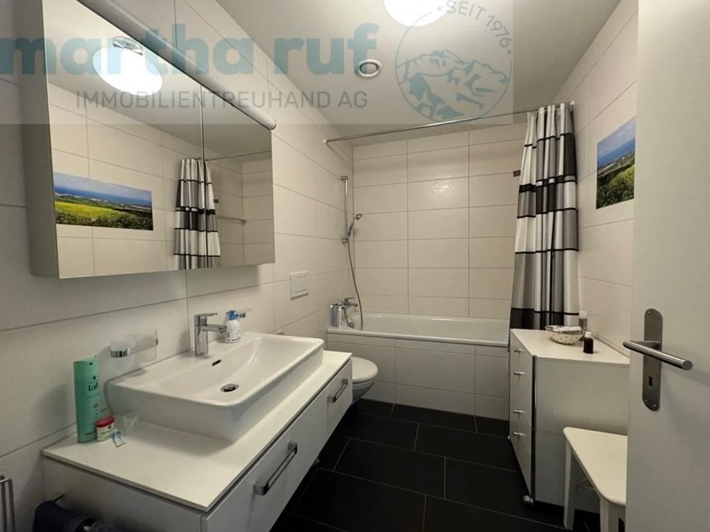 Appartement moderne de 3,5 pièces dans un emplacement calme et central - Photo 7 sur 11