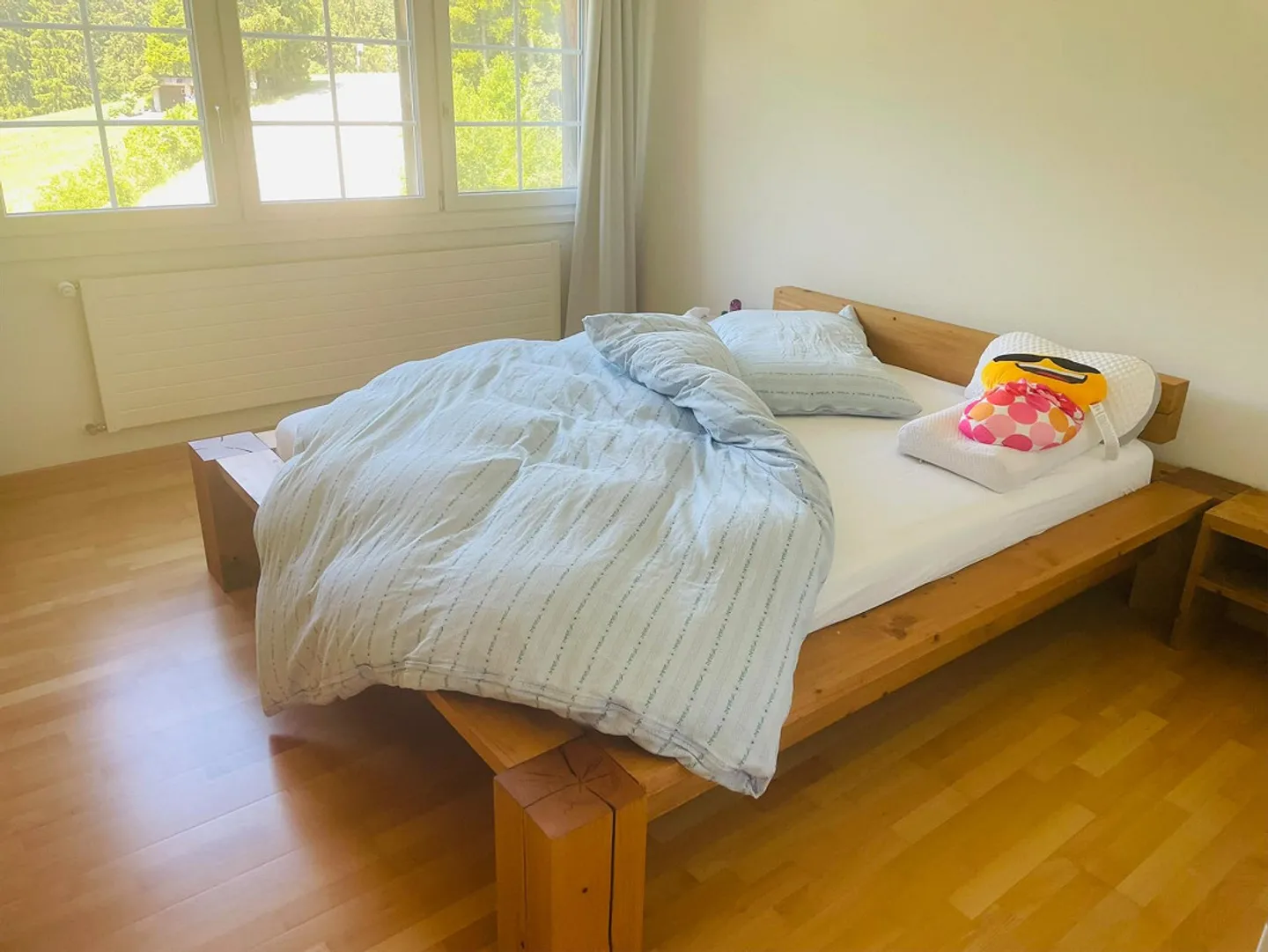 Appartement spacieux de 3,5 pièces avec balcon, coin salon et 2 places de parking - Photo 8 sur 10