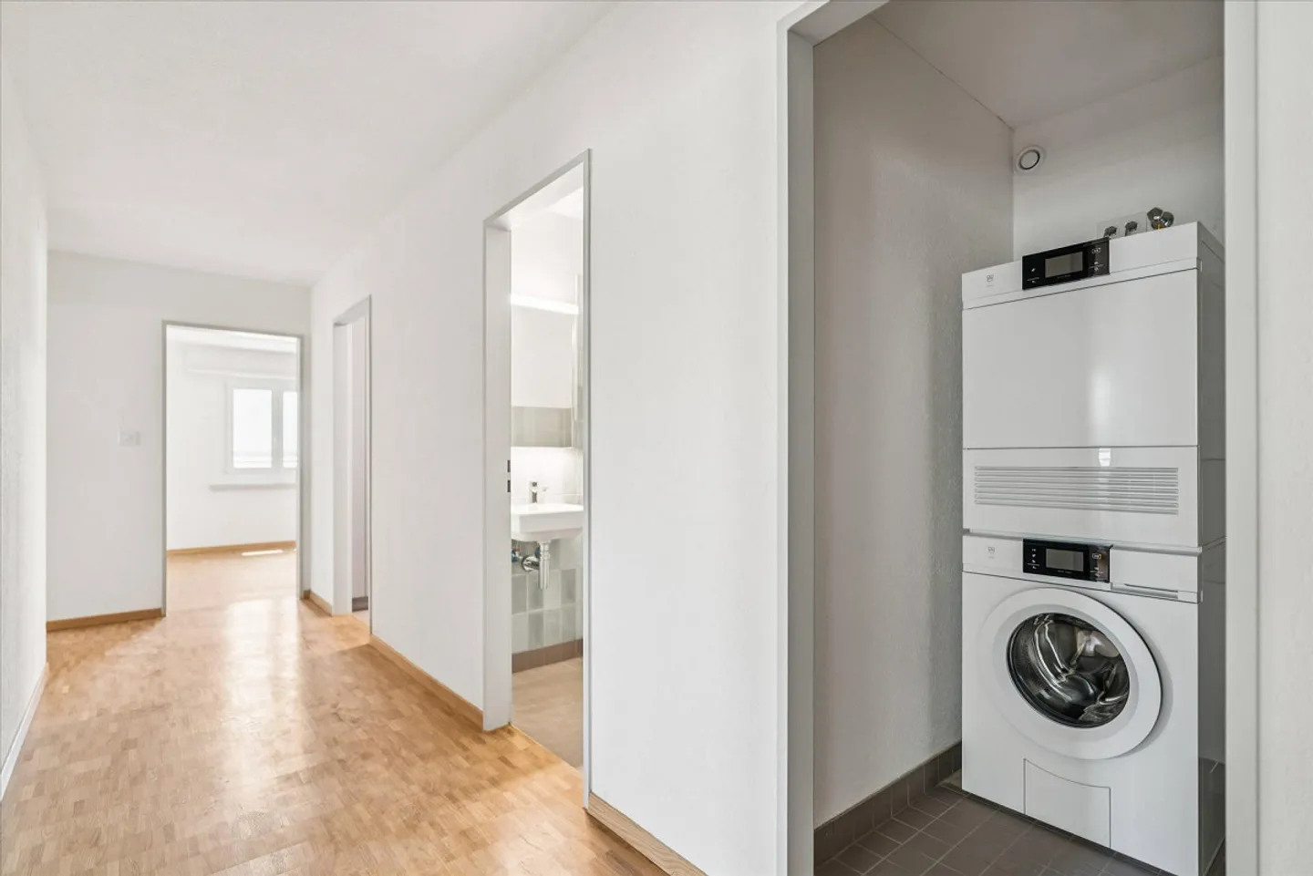 Affitto senza deposito - Prima occupazione dopo ristrutturazione in una posizione tranquilla - Foto 10 di 10