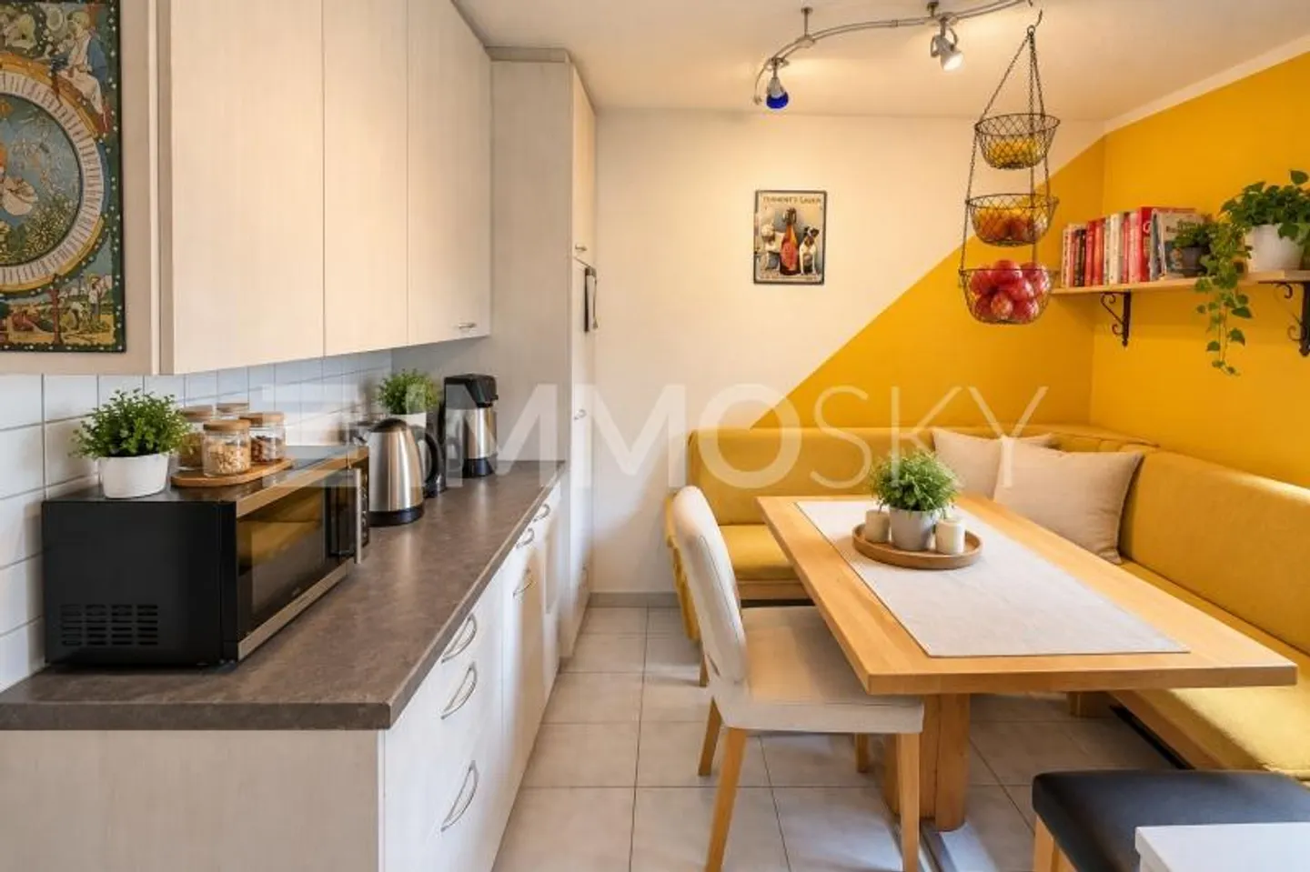 Geräumiges Einfamilienhaus mit Pool - Foto 2 von 5
