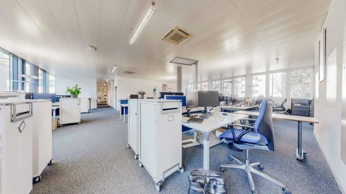 Uffici attraenti direttamente alla stazione di Thun - Foto 5 di 12