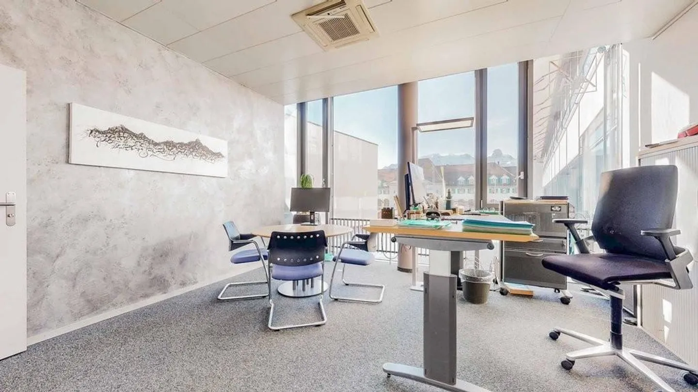 Uffici attraenti direttamente alla stazione di Thun - Foto 7 di 12