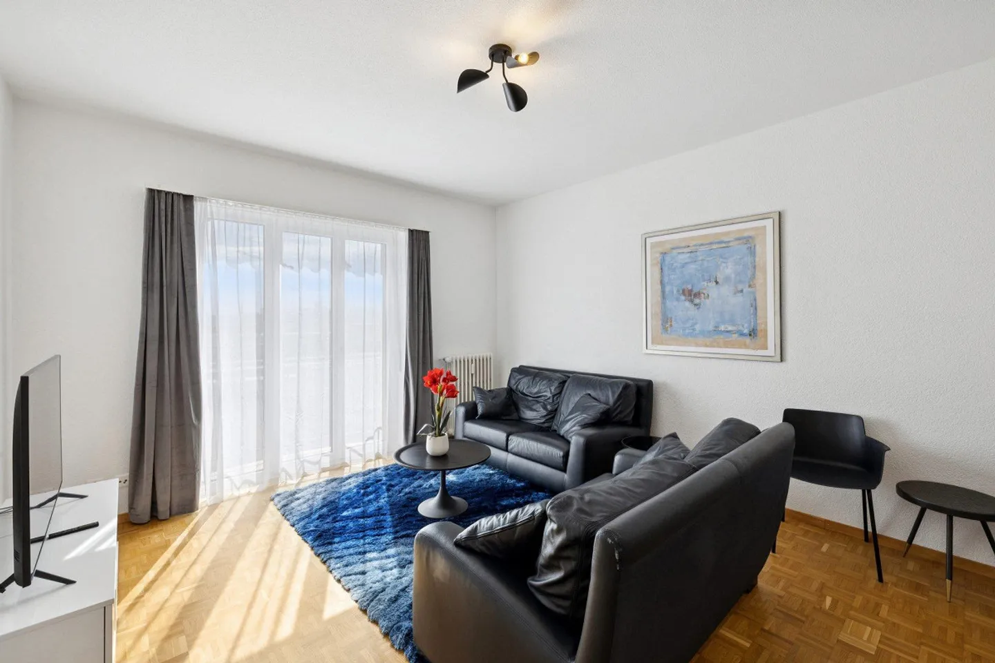 Furnished 4-room apartment with service in the center of Biel/Bienne - Photo 5 of 11