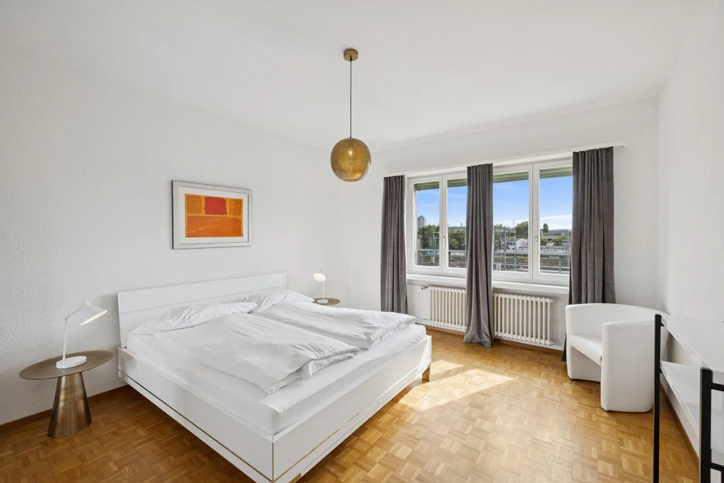 Furnished 4-room apartment with service in the center of Biel/Bienne - Photo 7 of 11