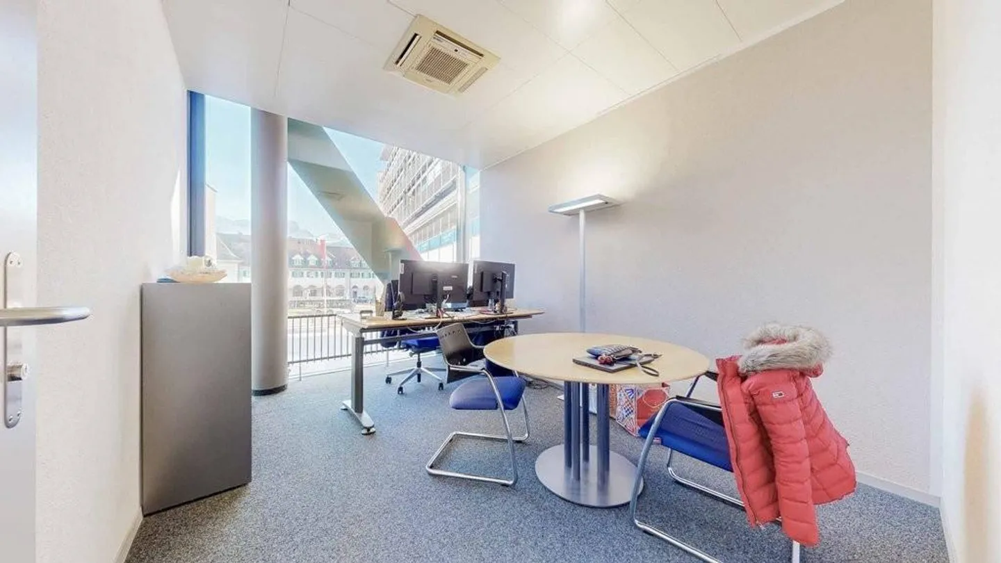 Uffici attraenti direttamente alla stazione di Thun - Foto 8 di 12