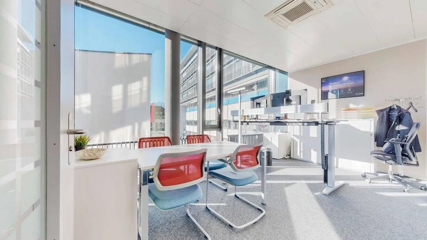 Uffici attraenti direttamente alla stazione di Thun - Foto 9 di 12