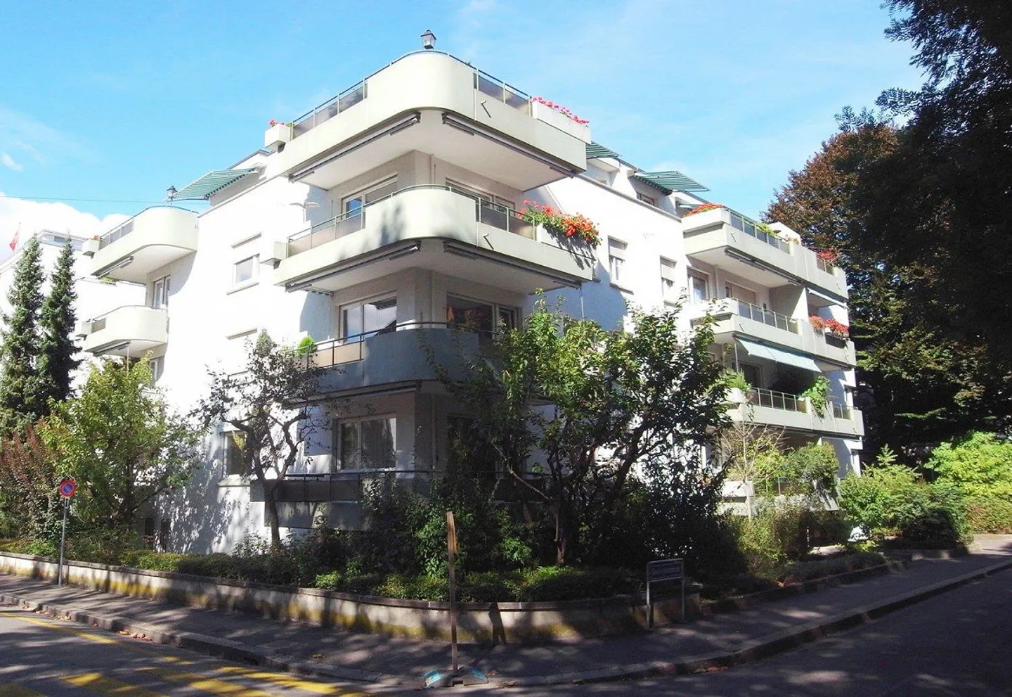 In Gellert on a quiet side street - Photo 1 of 10