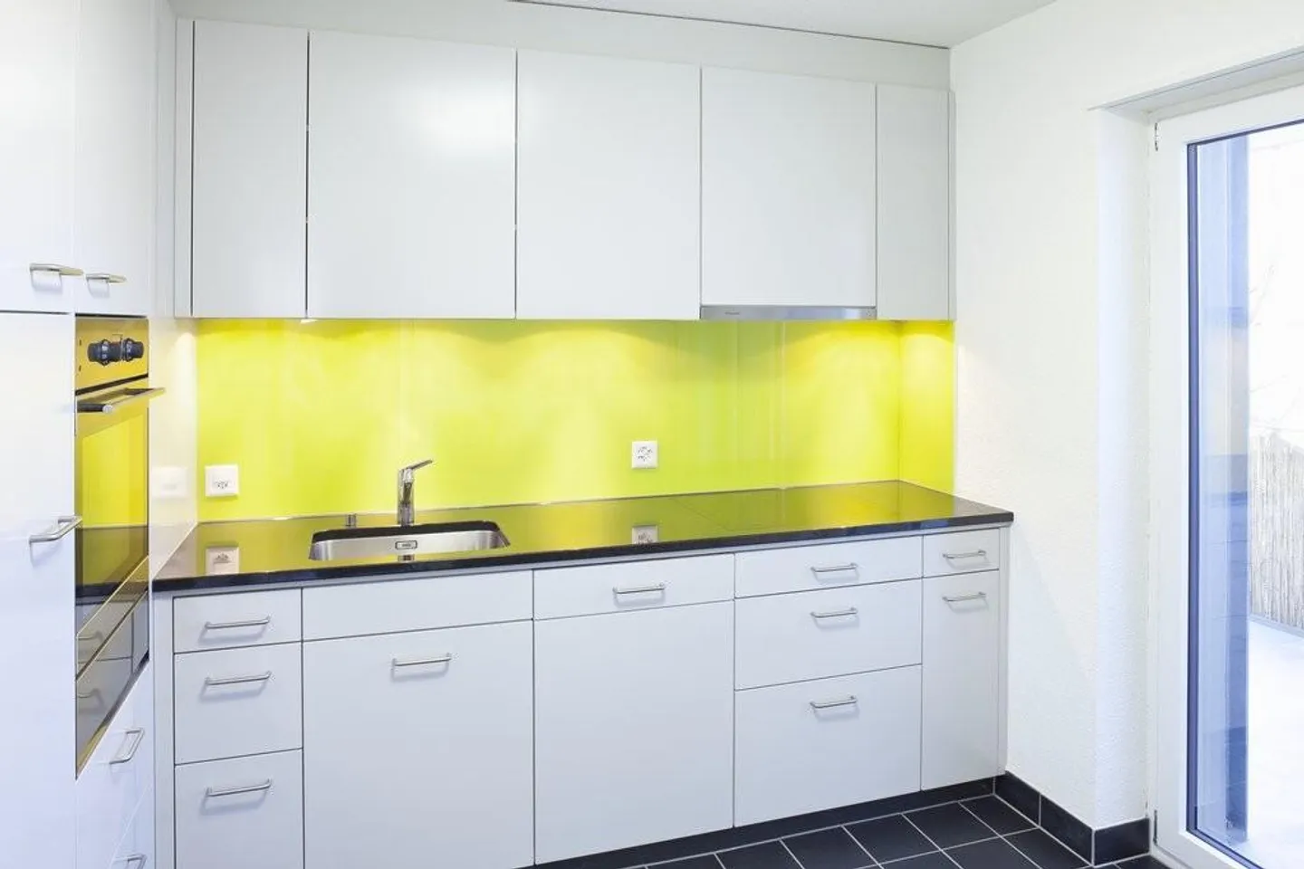 AFFITTARE SENZA CAUZIONE - Appartamento centrale eppure tranquillo a Winterthur - Foto 2 di 5