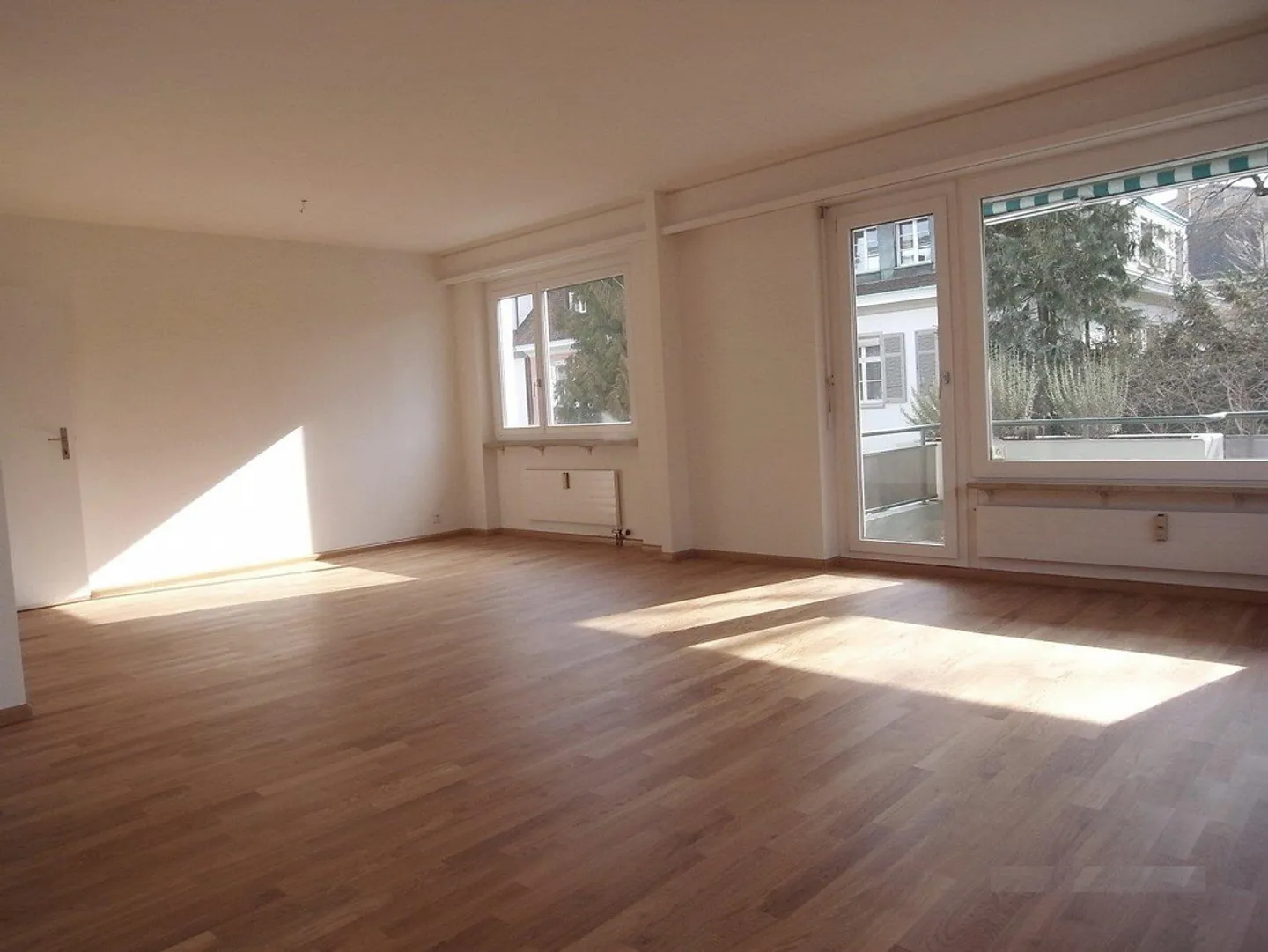 In Gellert on a quiet side street - Photo 3 of 10