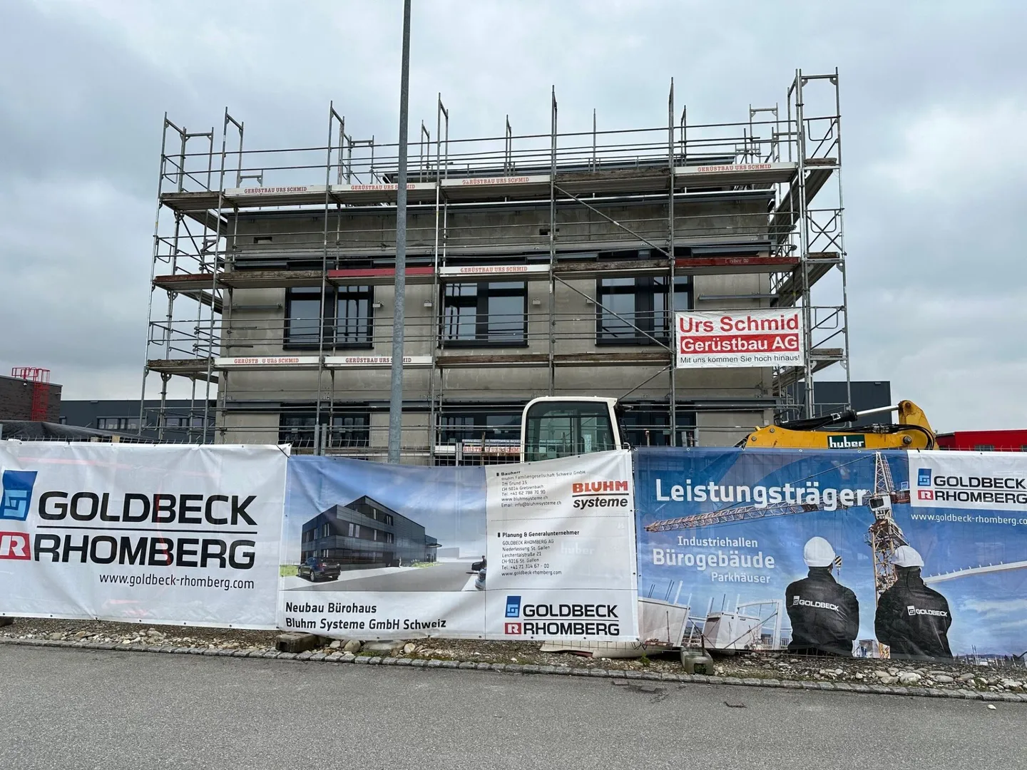 Willkommen im modernen Arbeitsraum mit Blick ins Grüne! - Foto 6 von 7