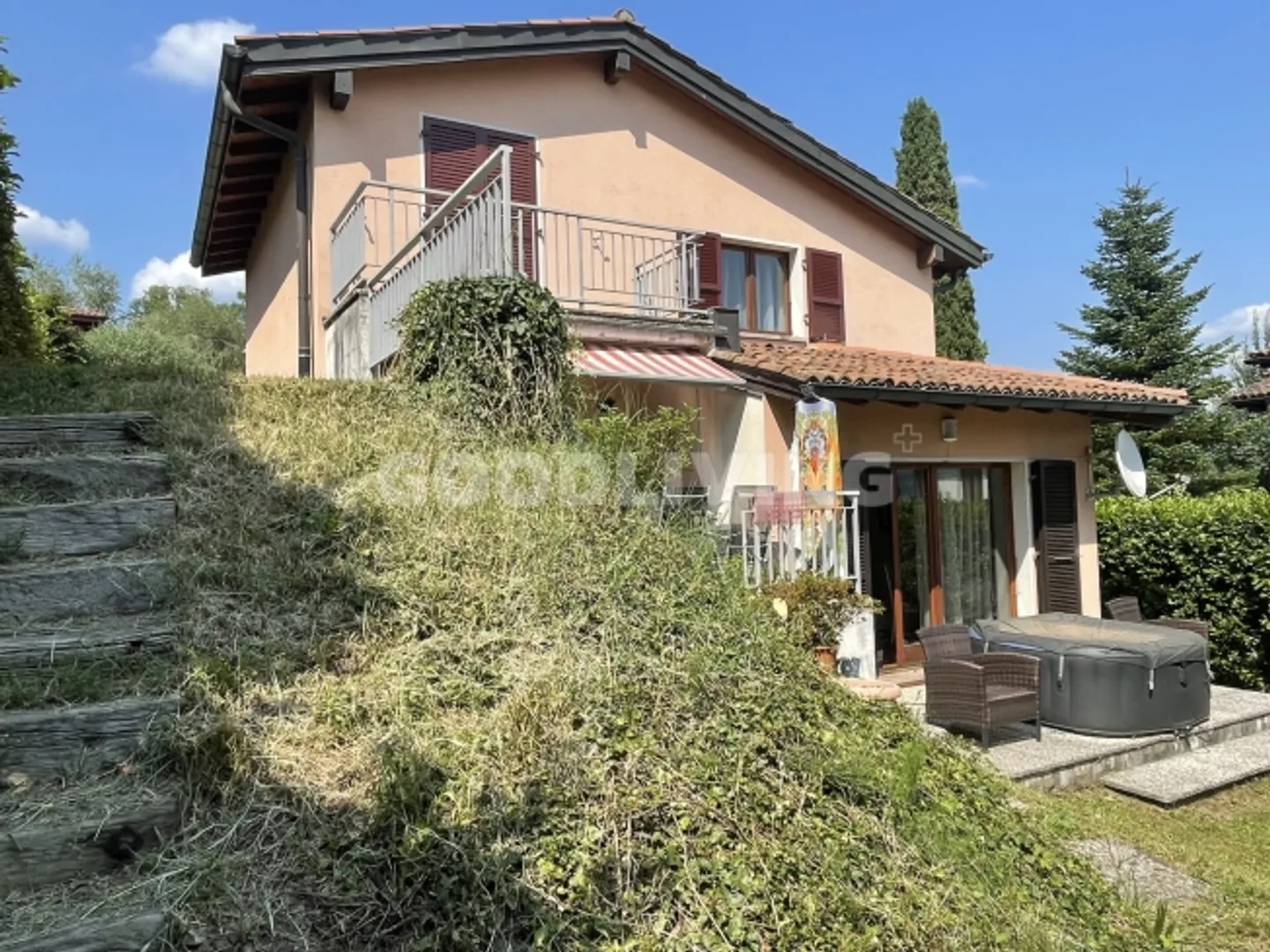 Casa singola in affitto - Foto 1 di 5