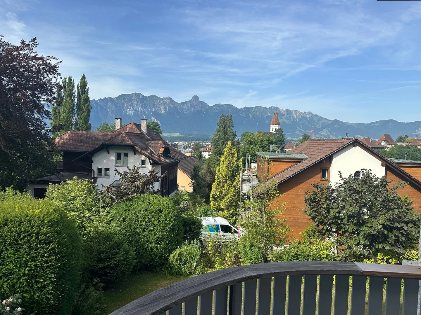 Charmante 5-Zimmer-Wohnung mit Bergblick in Thun - Foto 2 von 15
