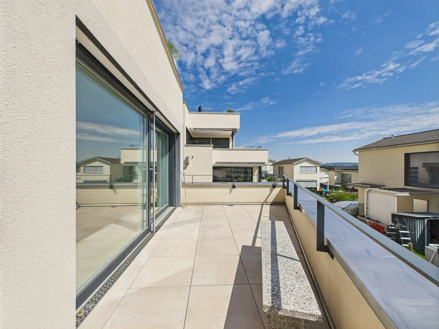 Appartement terrasse exclusif de 4,5 pièces au vignoble - Photo 17 sur 23