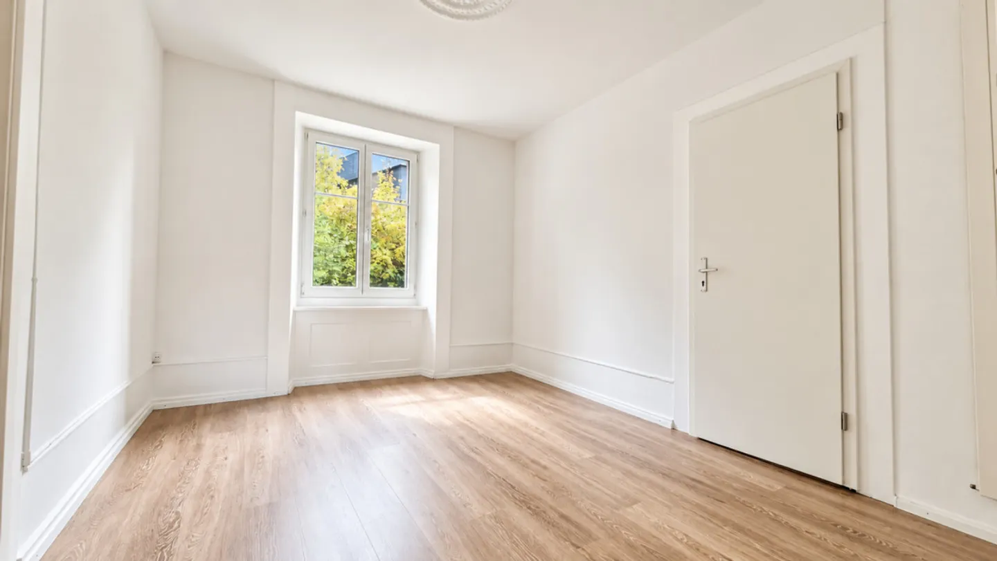 Charming 4.5 Room Apartment - Photo 5 of 10