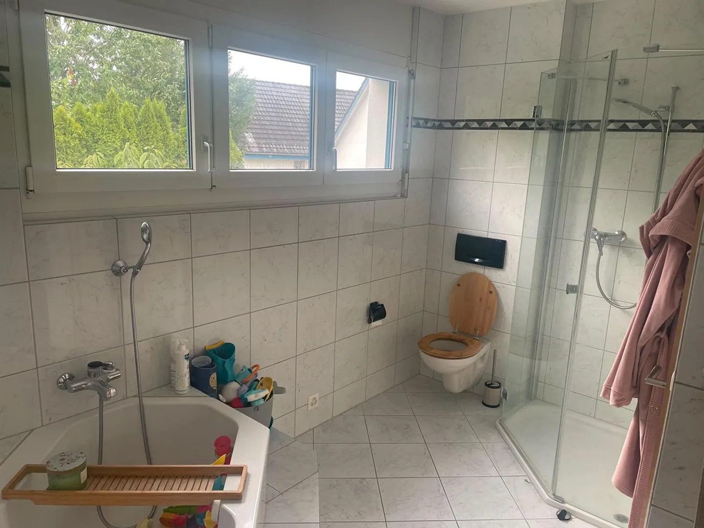 Casa unifamiliare indipendente in una posizione molto tranquilla e centrale - Foto 11 di 11