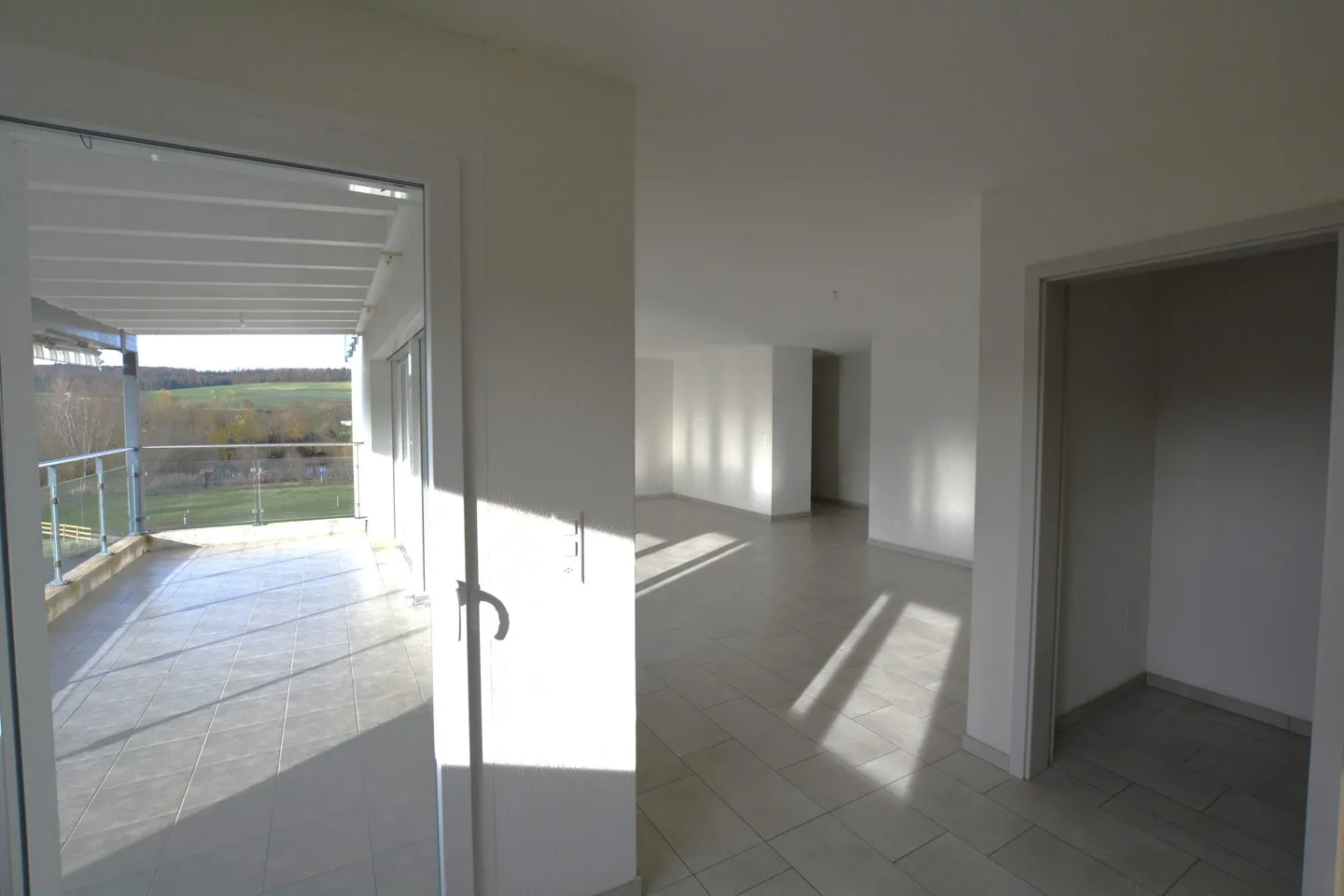 Wohnung kaufen - Foto 3 von 9
