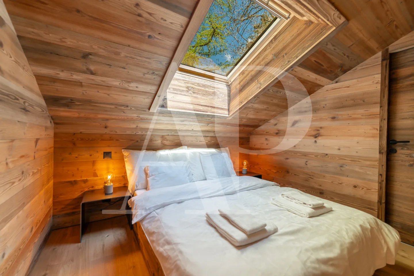 Avanthay Immobilier - Val-d'Illiez - Exceptional chalet under reconstruction - 6.5 rooms - 4 bedrooms - Photo 11 of 29