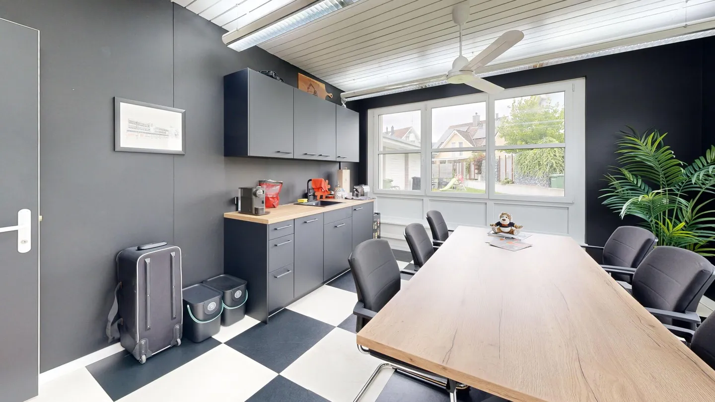 Spazio ufficio moderno a Widnau - Foto 8 di 10