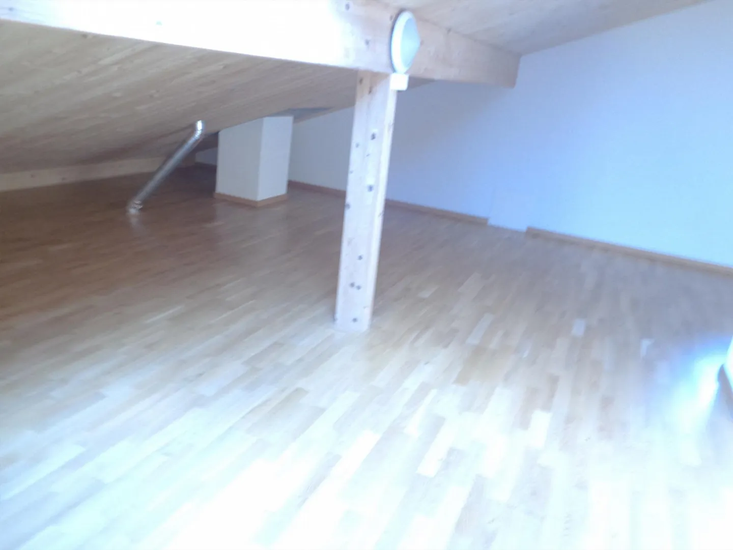 RoofTop Apartment , ideally located 5 mintues walk bus station 365view - Photo 10 of 30