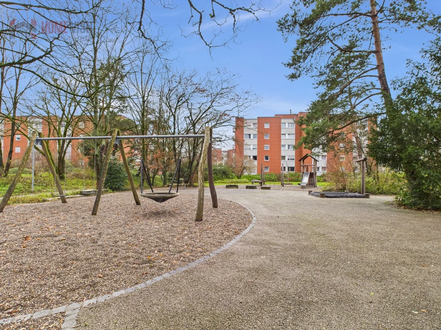 Appartamento luminoso di 3,5 stanze con ascensore e garage - ideale per tutte le età - Foto 18 di 20