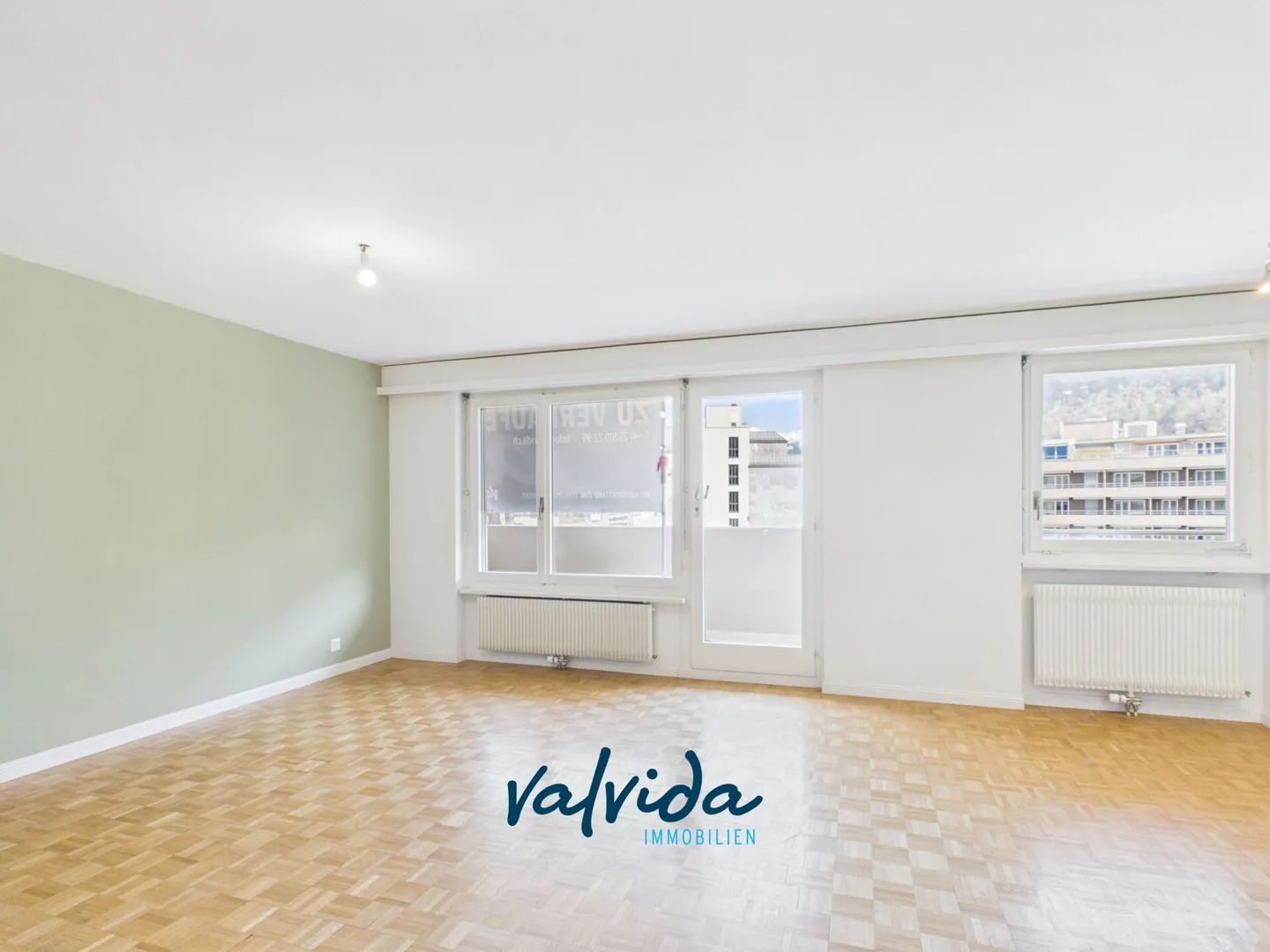 Appartement lumineux et spacieux de 5,5 pièces au cœur de Visp - Photo 2 sur 12