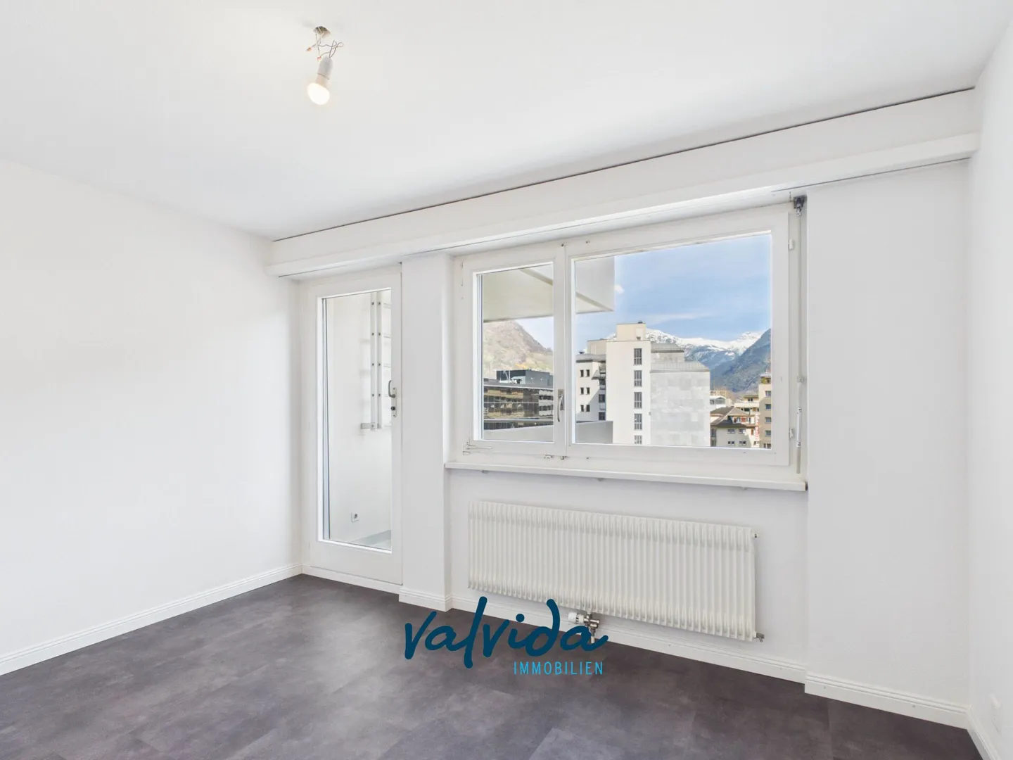 Appartement lumineux et spacieux de 5,5 pièces au cœur de Visp - Photo 7 sur 12
