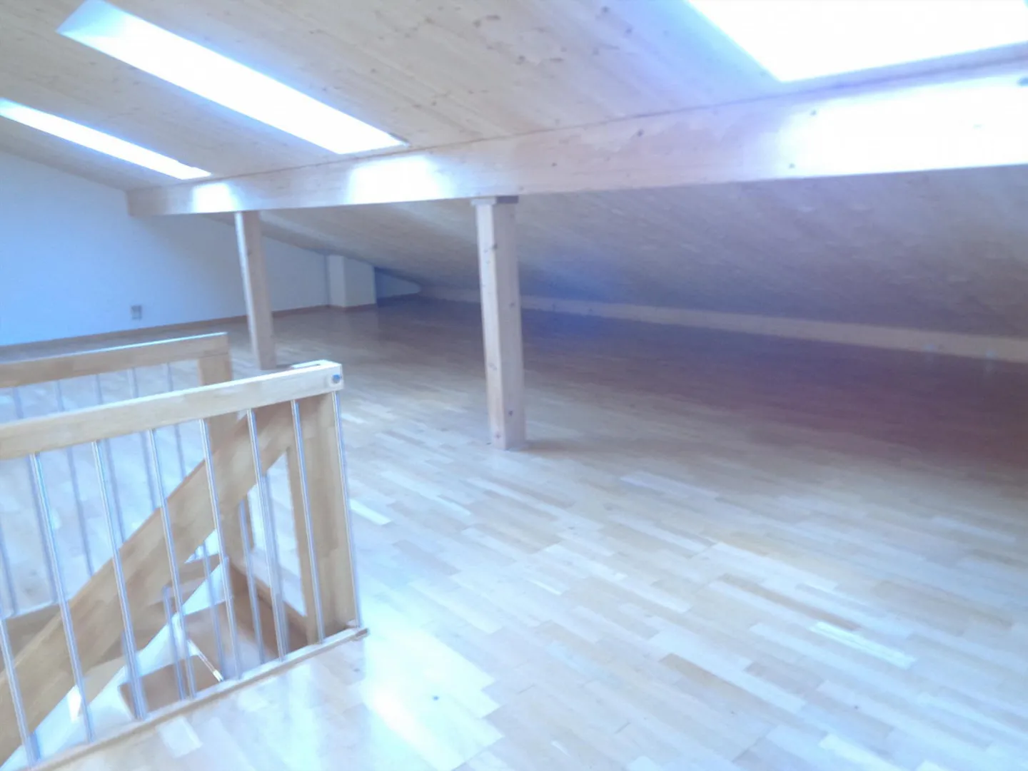 RoofTop Apartment , ideally located 5 mintues walk bus station 365view - Photo 17 of 30