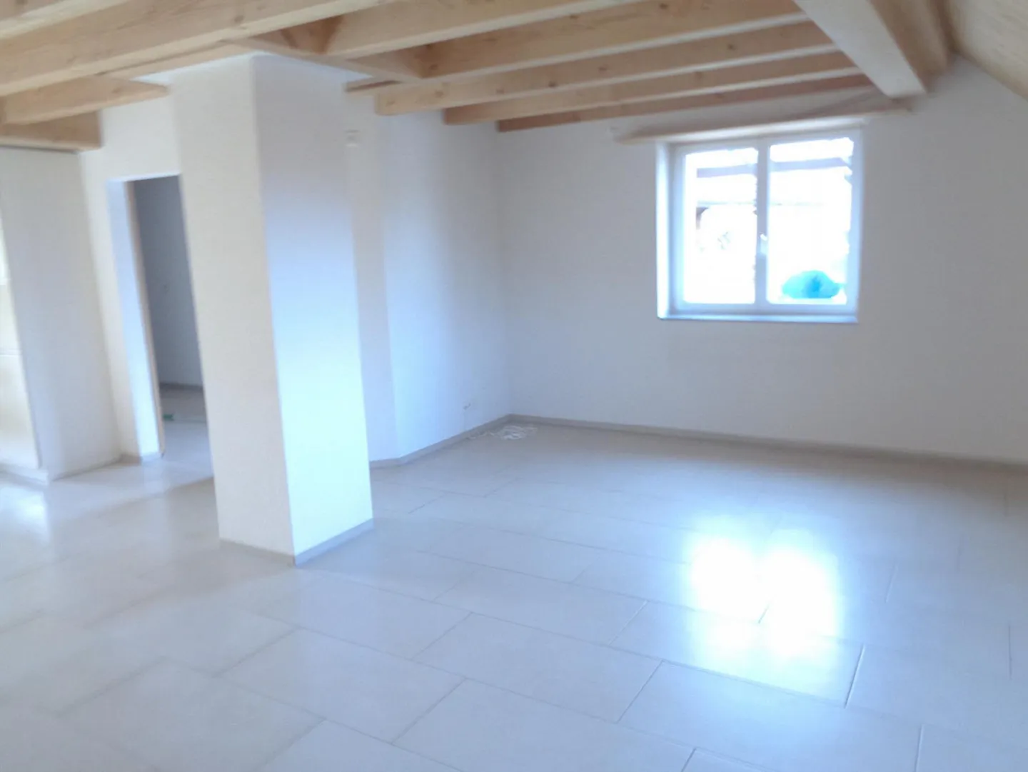 RoofTop Apartment , ideally located 5 mintues walk bus station 365view - Photo 22 of 30