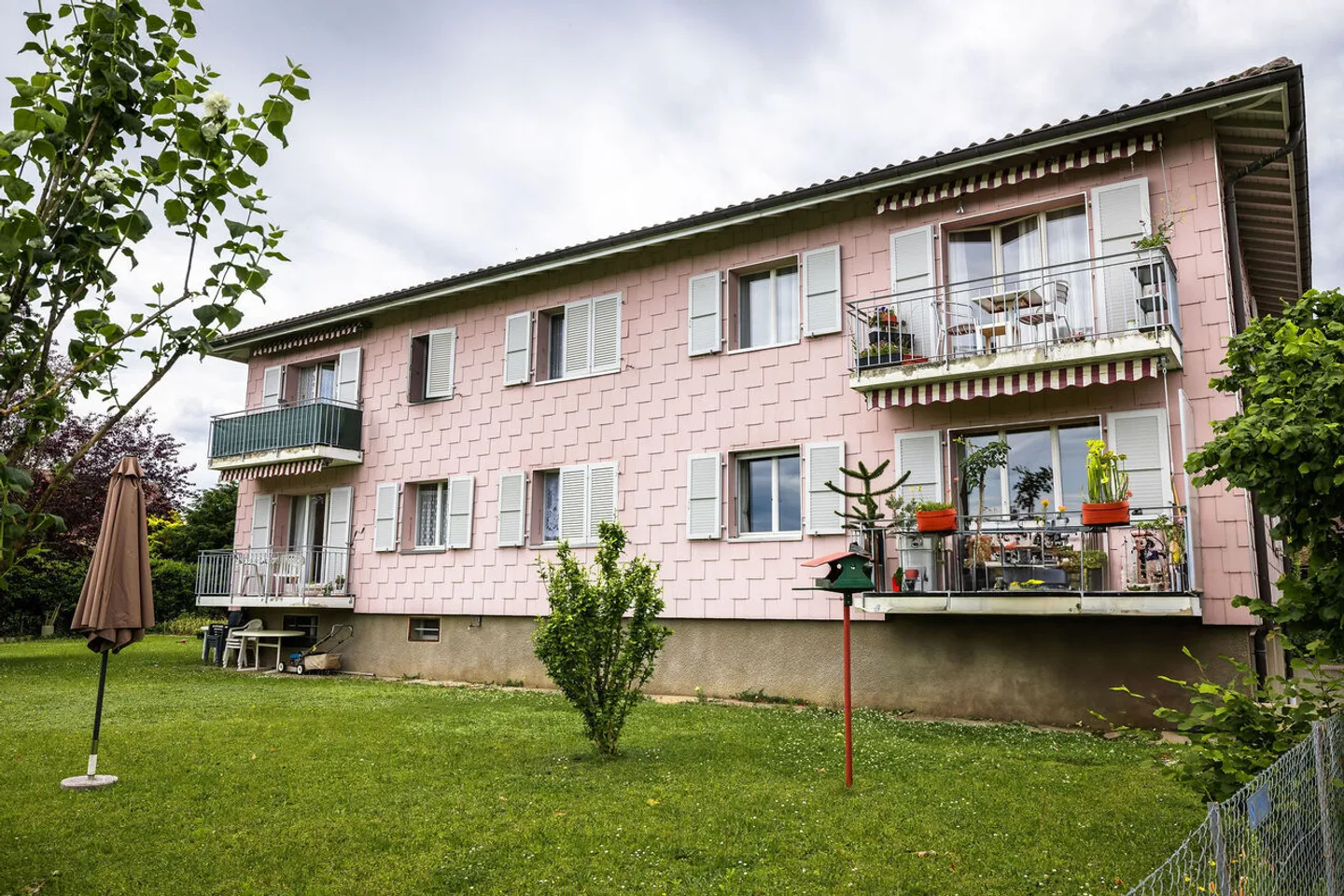 Rental income building - Photo 3 of 4
