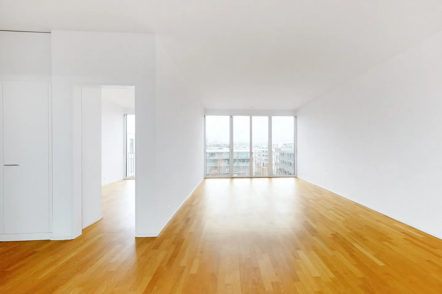 Vivere moderno con molta luce e comfort in una posizione ideale - Foto 3 di 10