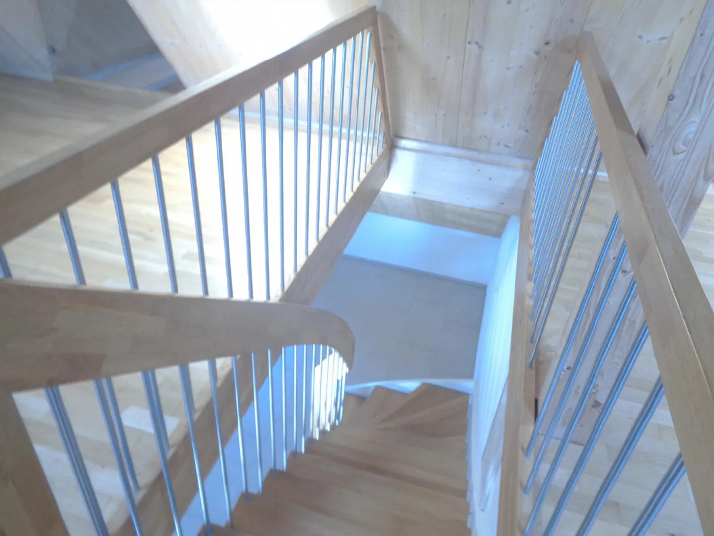 RoofTop Apartment , ideally located 5 mintues walk bus station 365view - Photo 25 of 30