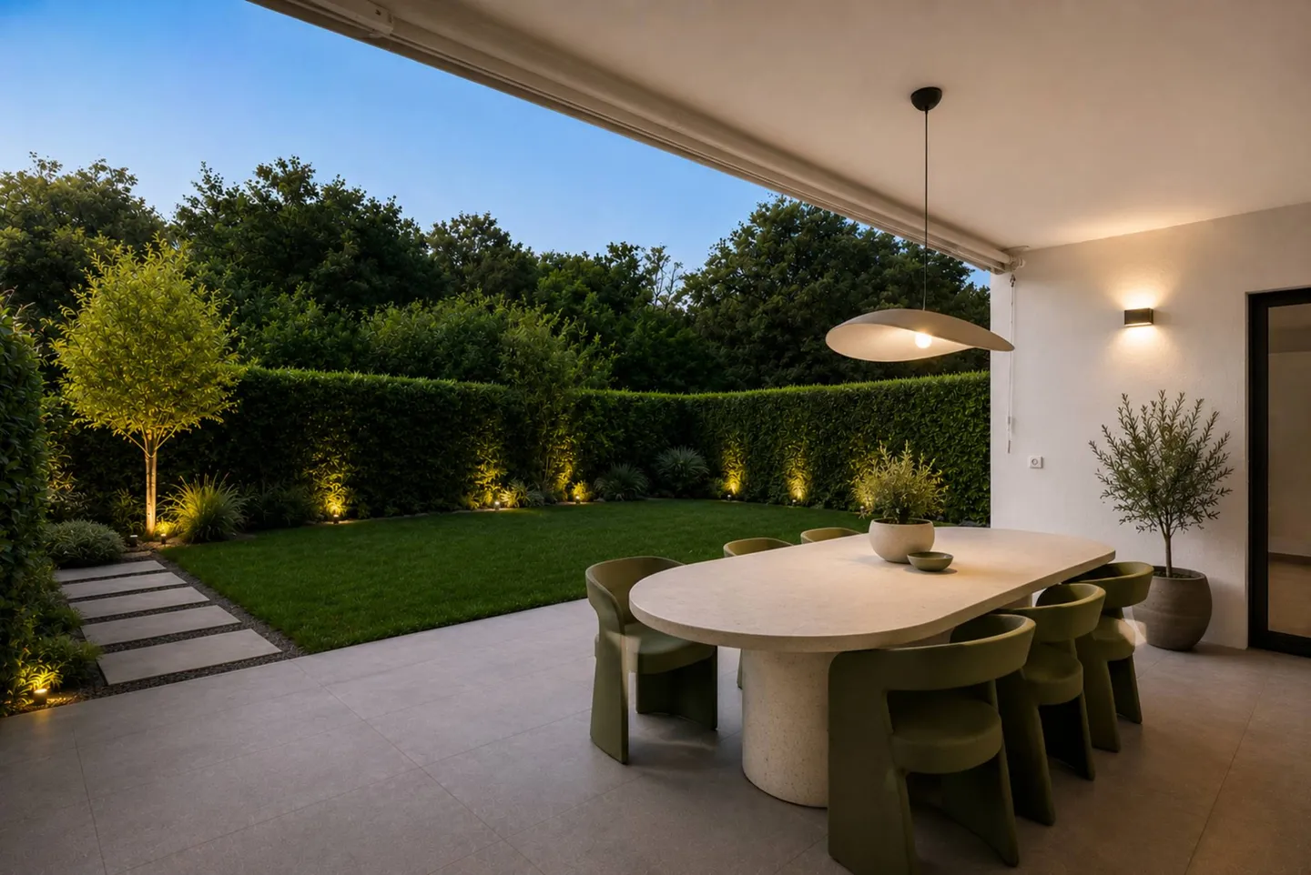 Spacious Duplex Apartment in Nyon - Photo 4 of 13