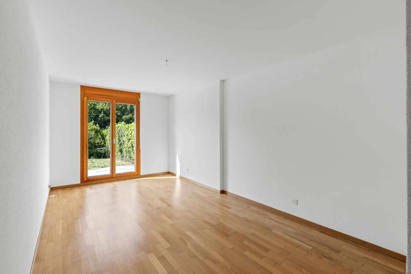 Spacious Duplex Apartment in Nyon - Photo 11 of 13