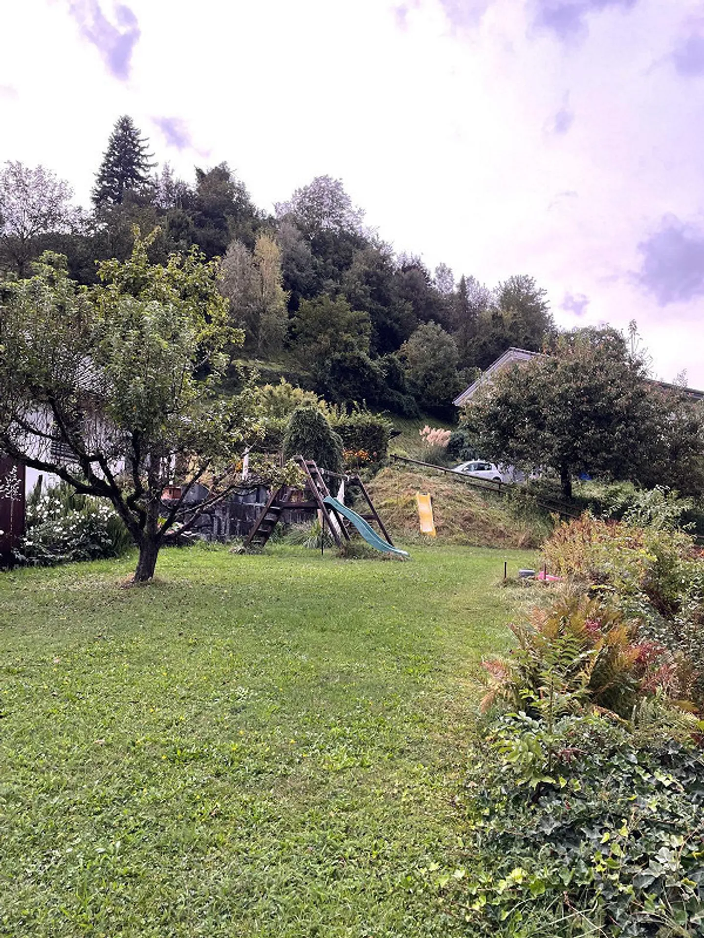 Maison familiale de 7,5 pièces avec grand jardin et aire de jeux - Photo 7 sur 29