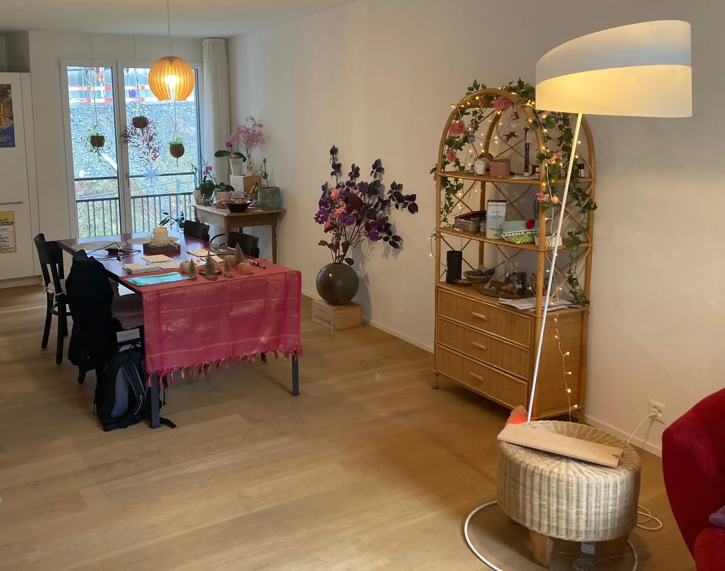 APPARTEMENT 3½ PIÈCES À WORBLaufen (BE), MEUBLÉ, TEMPORAIRE - Photo 2 sur 10