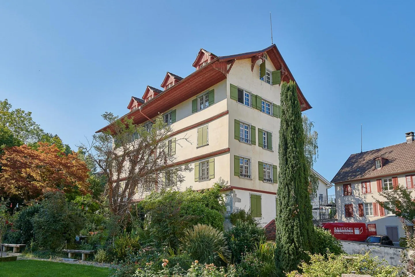 Special Apartment - Photo 1 of 20