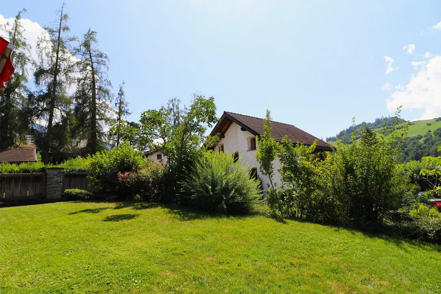 Charming two-family house with mountain view in Laax - Photo 26 of 30