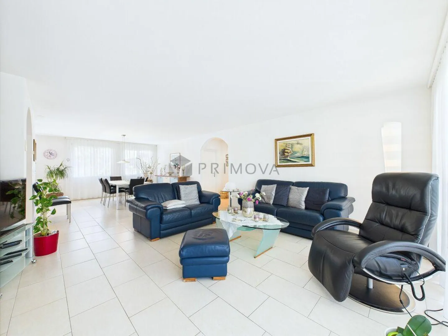 Optimale 4.5 Zimmer Eigentumswohnung für Pendler und Familien - Foto 3 di 12