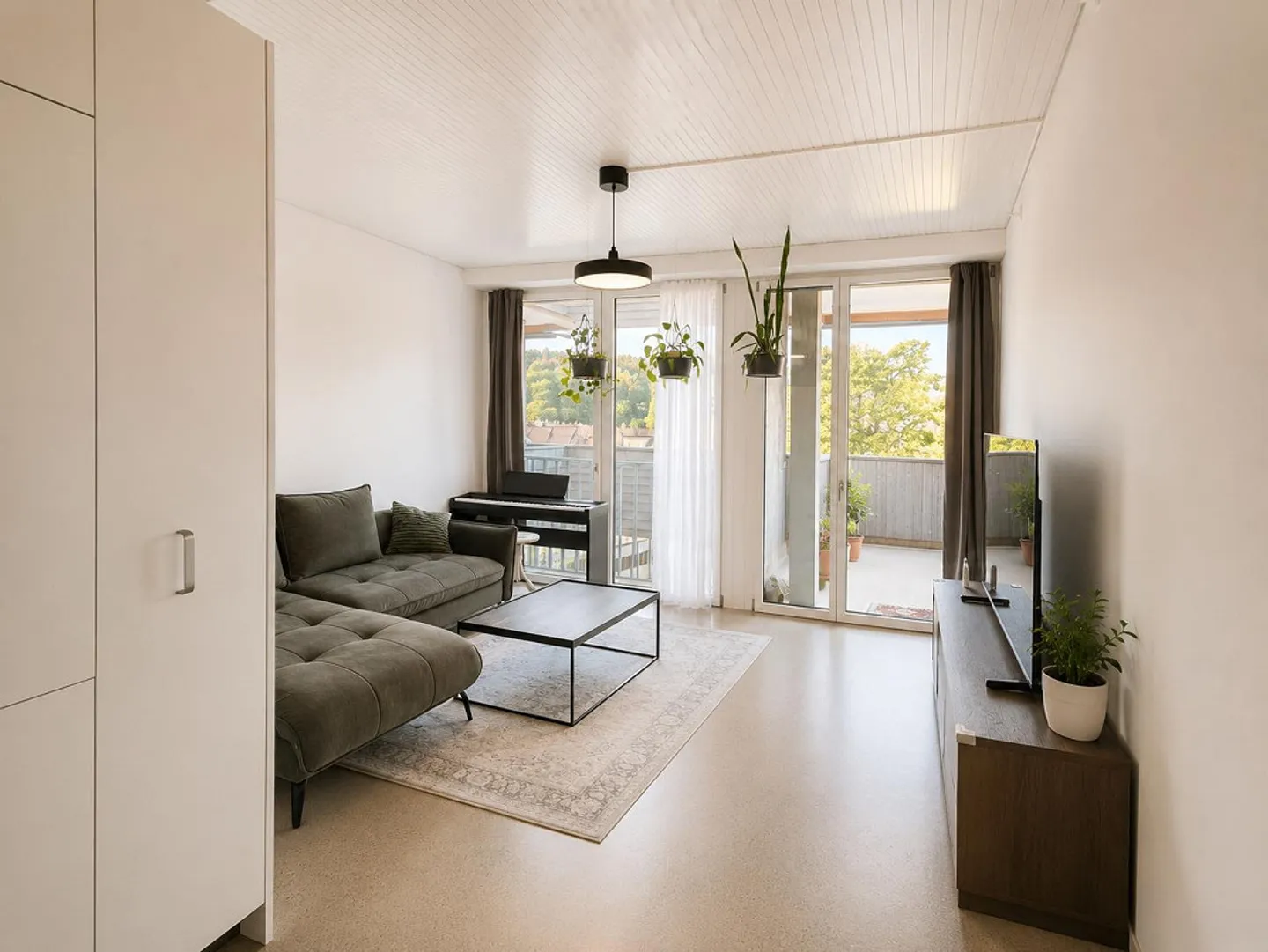 Grosszügige 4.5-Zimmer-Wohnung mit Balkon und Aussicht in Dietikon - Photo 1 sur 11