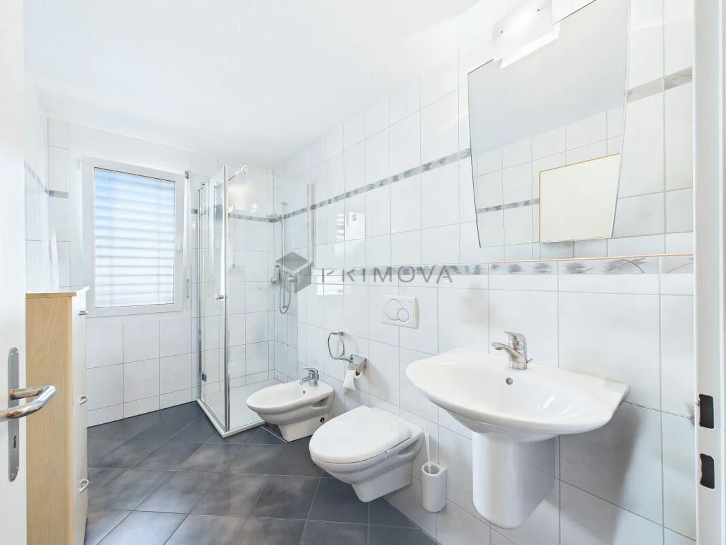 Optimale 4.5 Zimmer Eigentumswohnung für Pendler und Familien - Foto 11 di 12