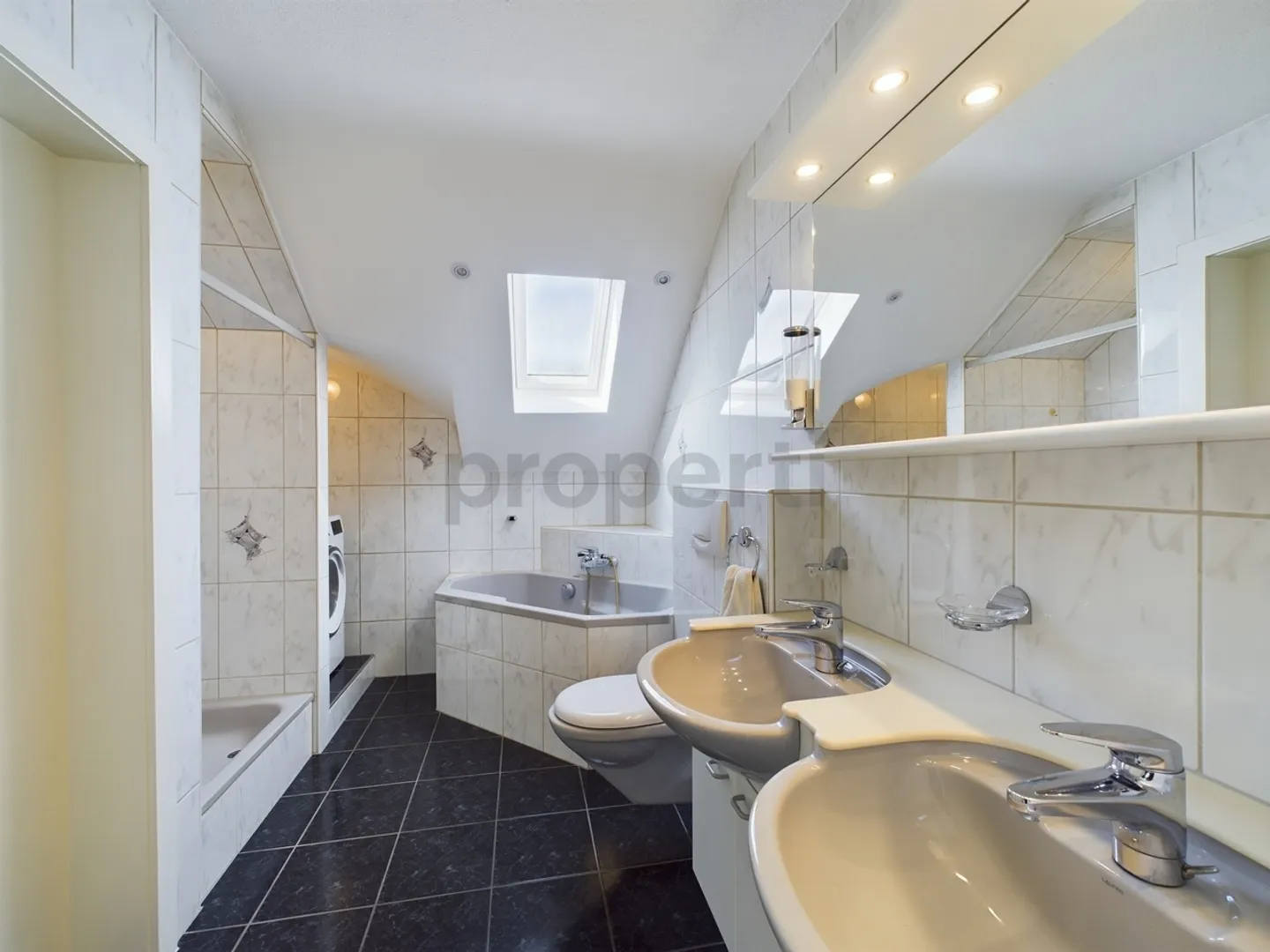 Appartement moderne de 3,5 pièces à Flurlingen - Directement sur le Rhin ! - Photo 7 sur 8