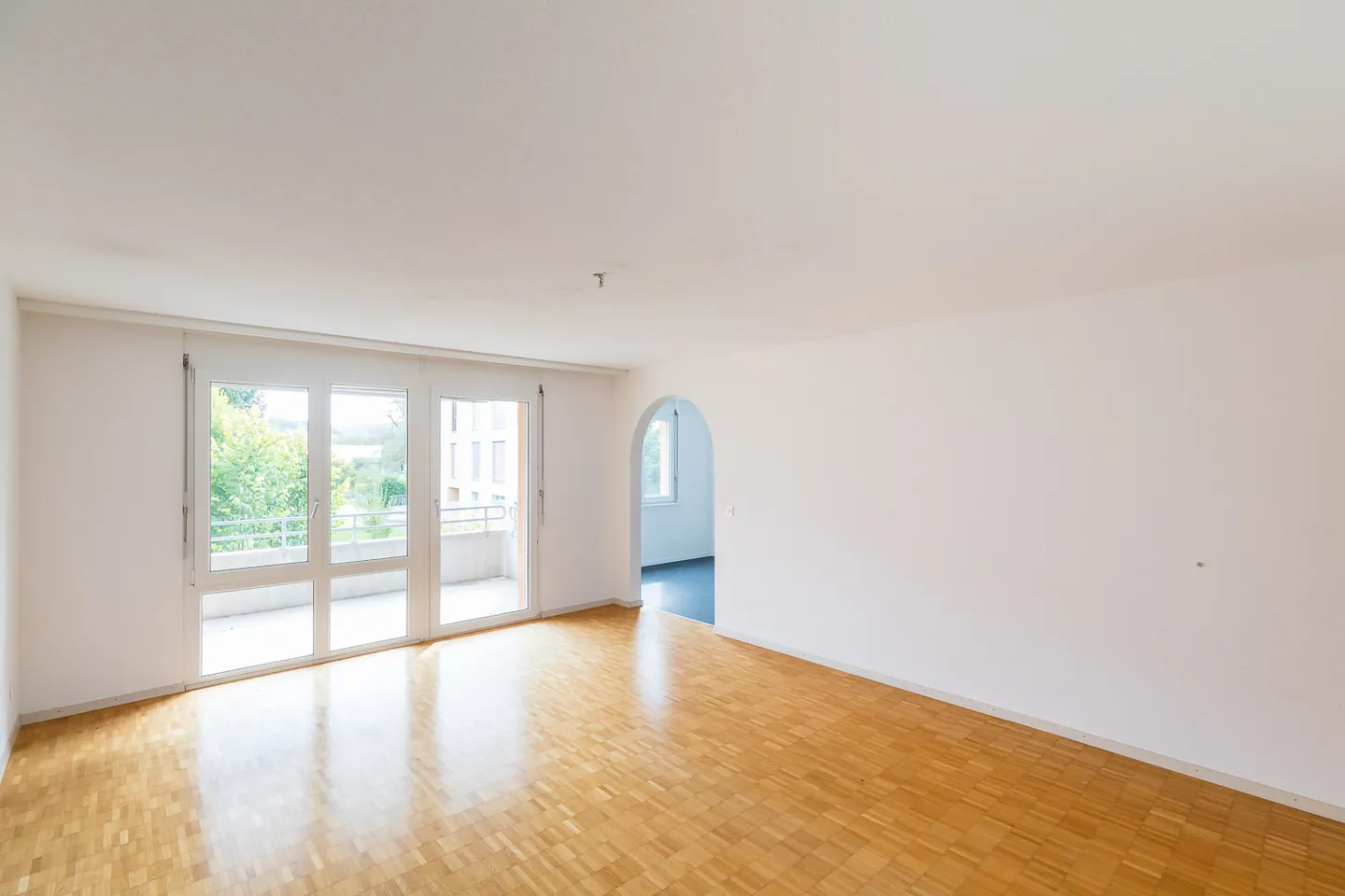 4.5 Room Apartment - Photo 2 of 10