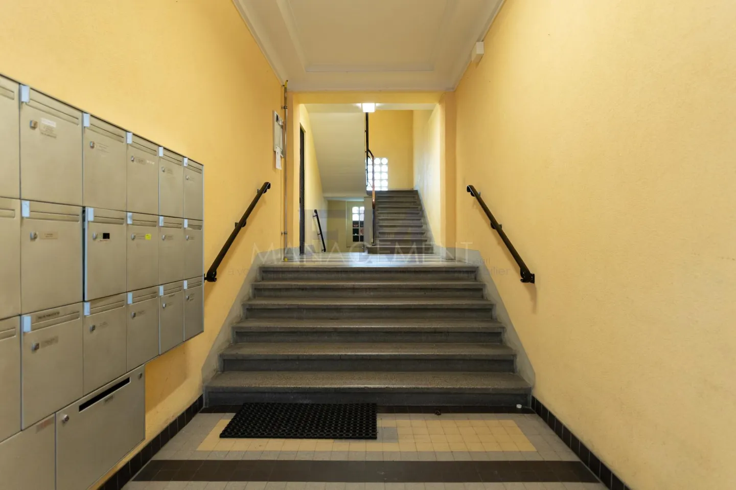 Appartamento ristrutturato a Plainpalais - Foto 9 di 13