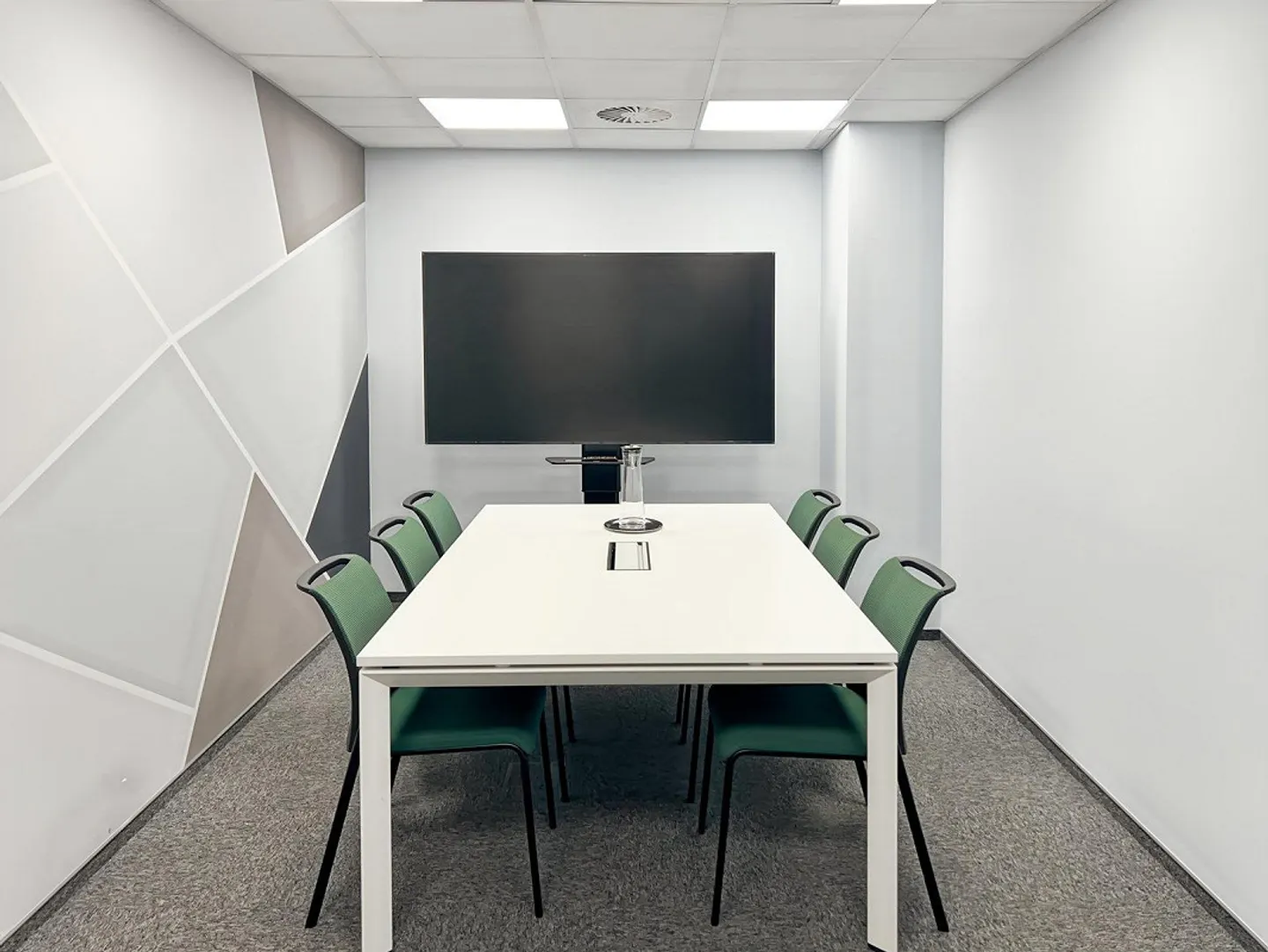 Private office space for 20 in Regus Spoom Glattpark - Photo 5 of 10