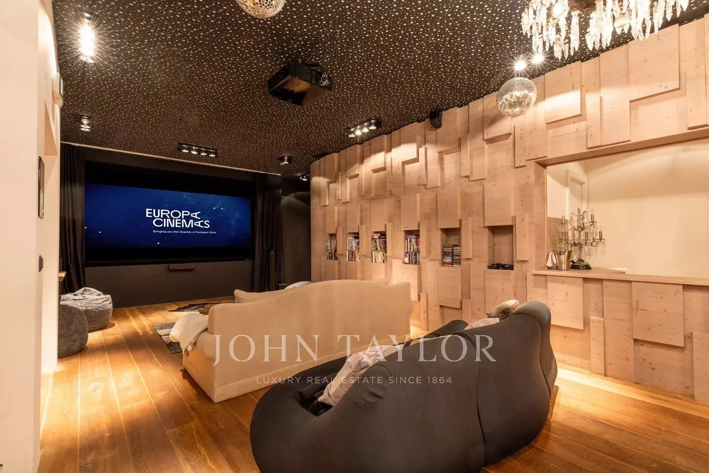 Now or Never! Magnificent Chalet in Plans-Mayens - Photo 4 of 10