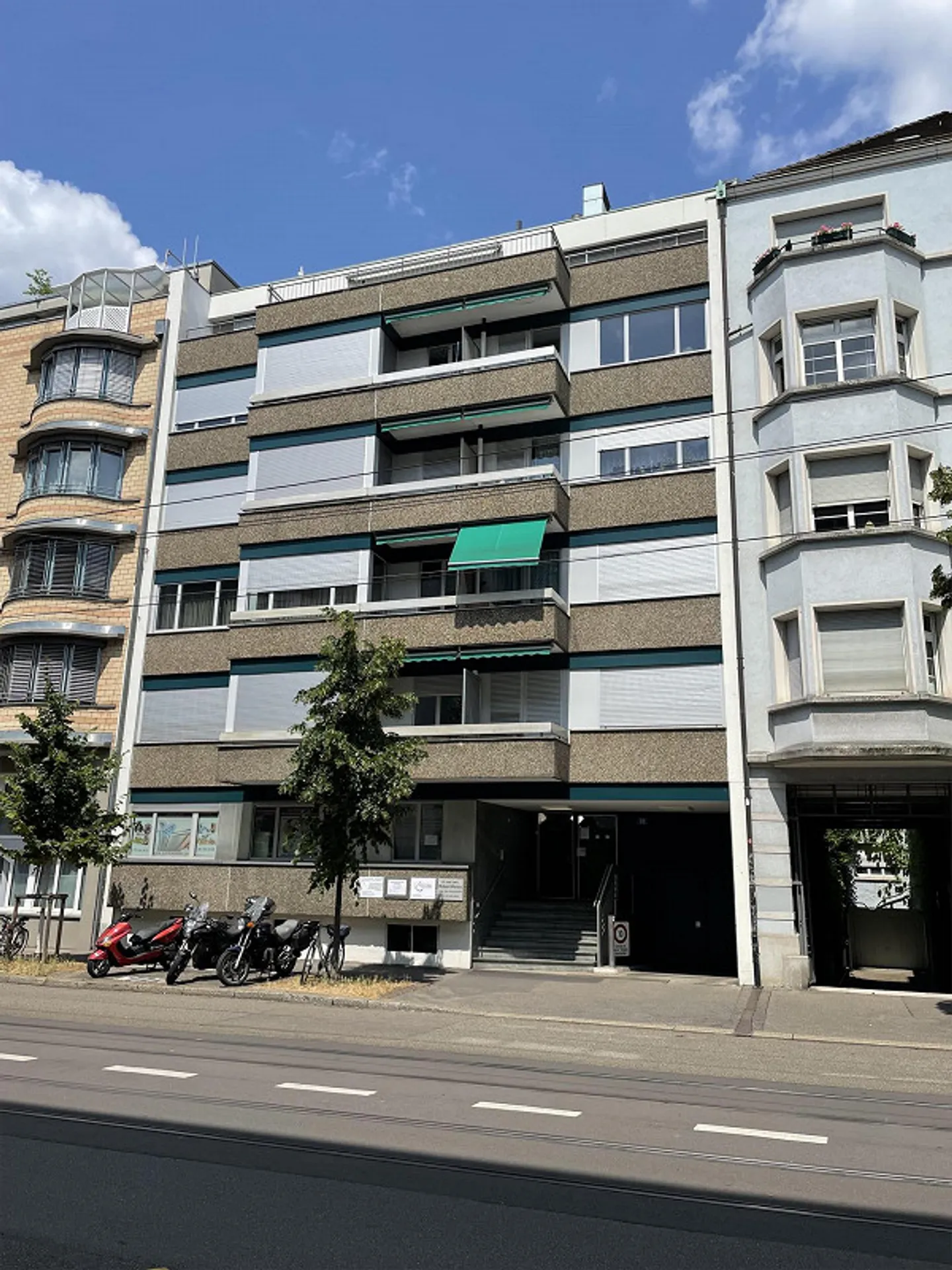 Bella appartamento di 2 stanze con balcone - Foto 1 di 8