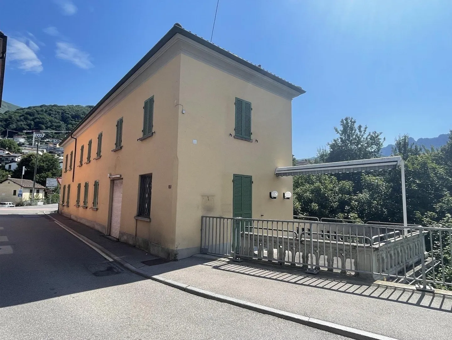 INTERESTING PROPERTY TO RENOVATE IN THE HEART OF TESSERETE - Photo 6 of 11